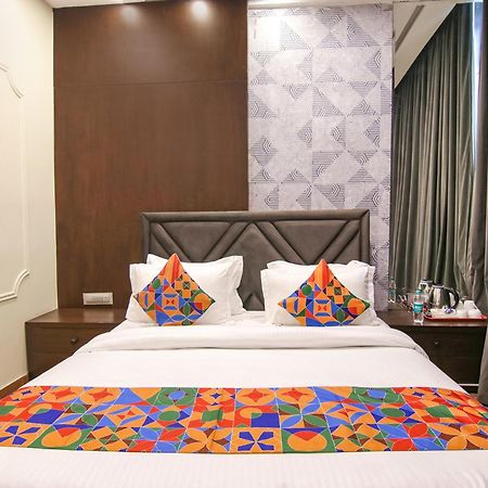 Fabhotel Prime K9 Crown Ludhiana Esterno foto