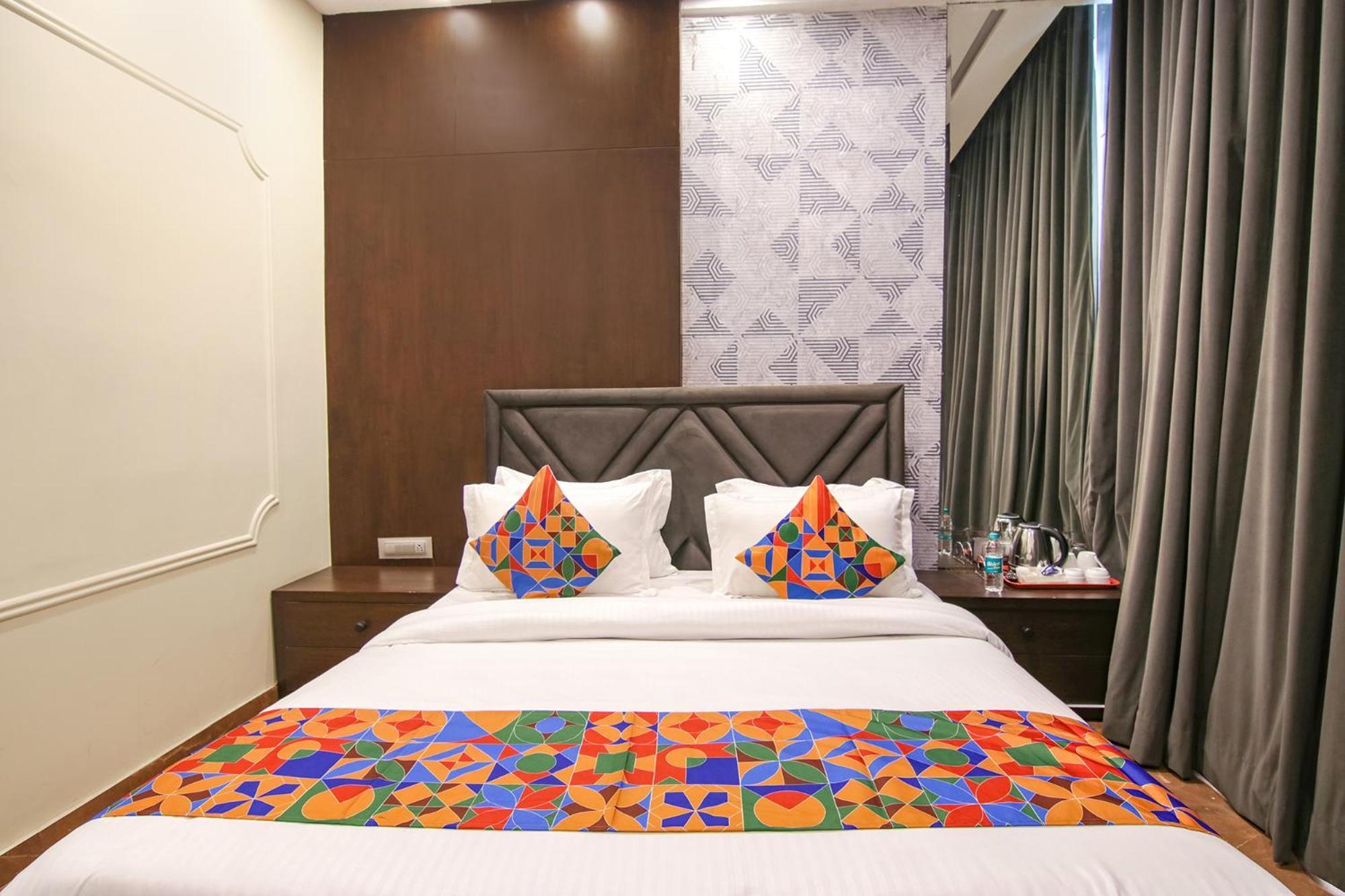 Fabhotel Prime K9 Crown Ludhiana Esterno foto