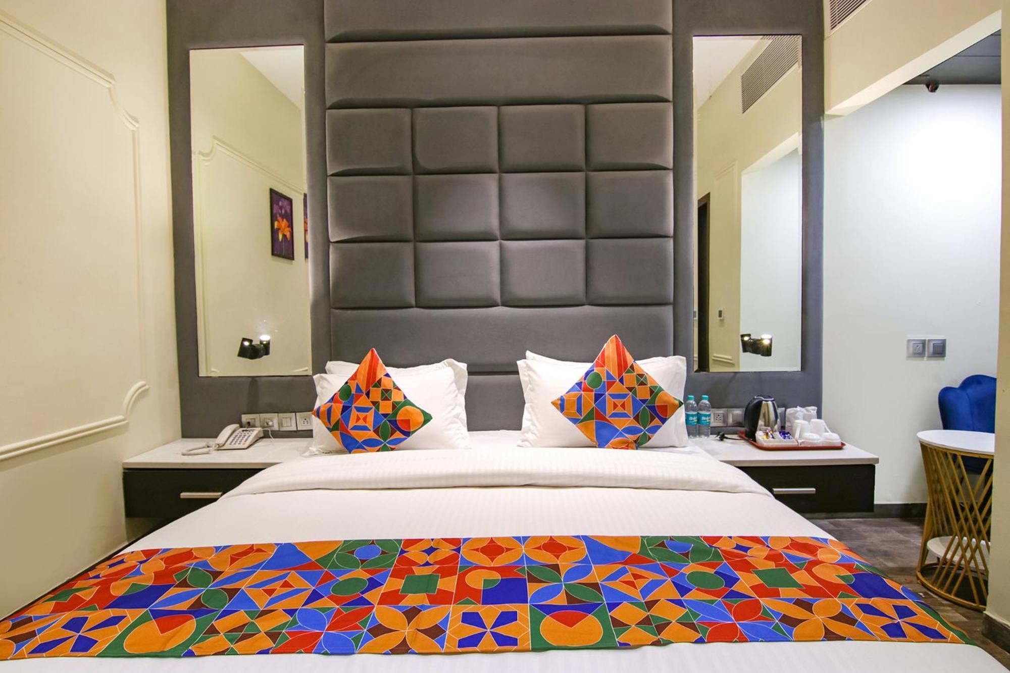 Fabhotel Prime K9 Crown Ludhiana Esterno foto